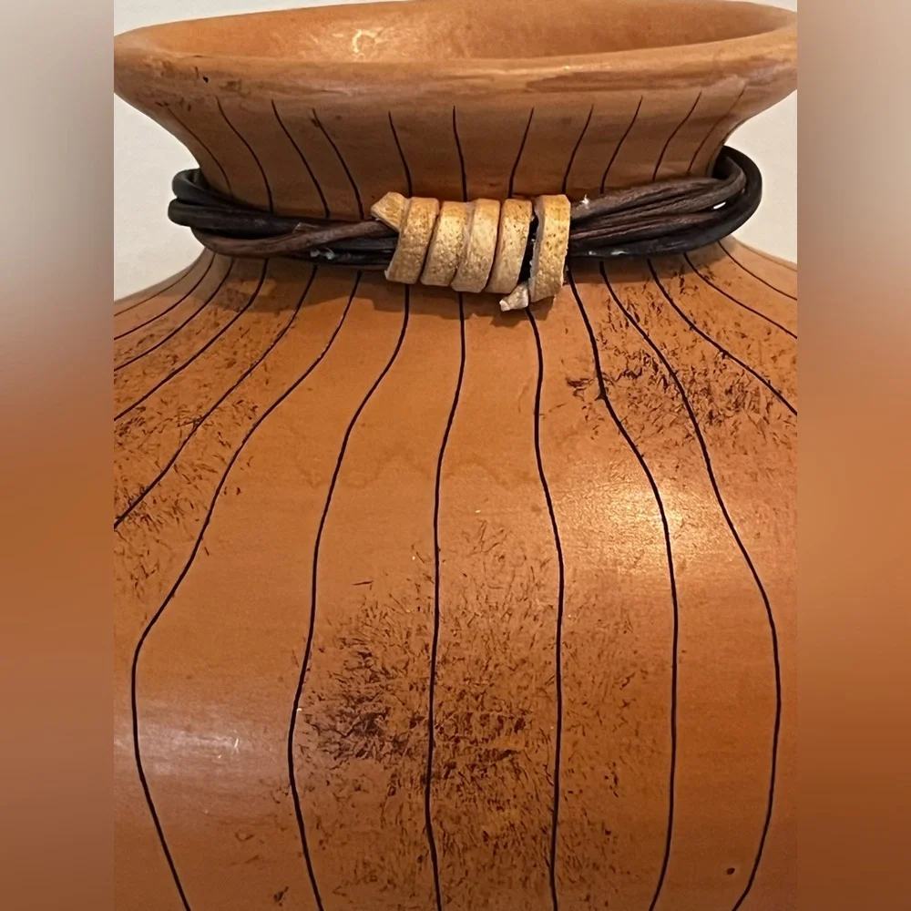 Vtg Hand Crafted Decorative Ceramic Vase Made In Philippines 9.5" L x 5 H x 4.5W - Picture 3 of 9